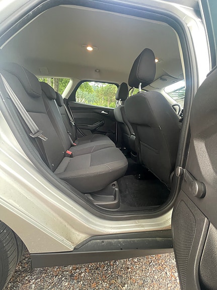 Ford Focus 10 of 23