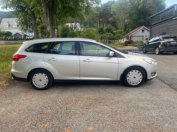Ford Focus 5 of 23