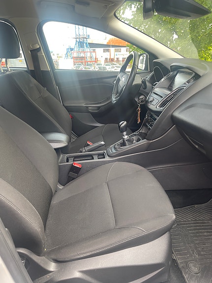 Ford Focus 20 of 23
