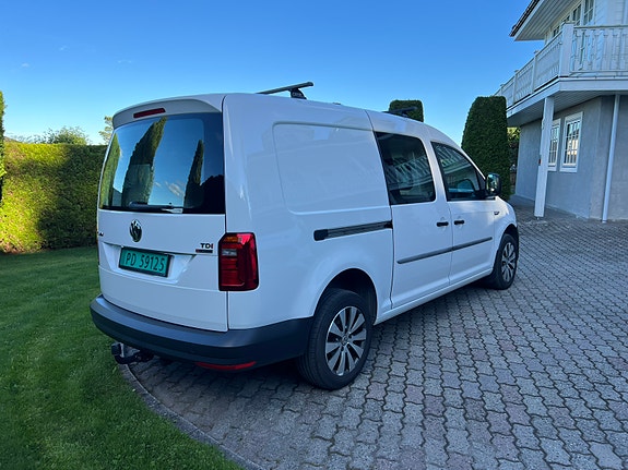 Volkswagen Caddy Maxi 4 of 5