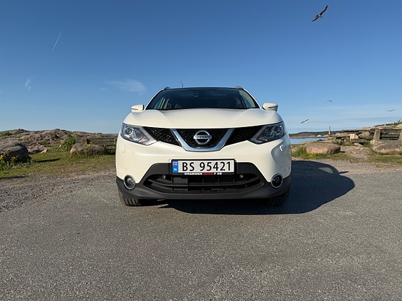 Nissan Qashqai 2 of 5