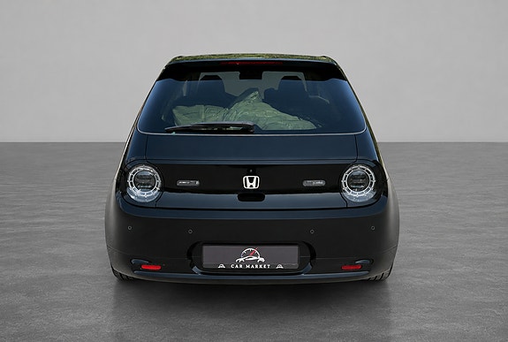 Honda e 4 of 5
