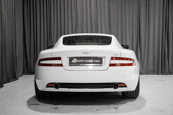 Aston Martin DB9 5 of 5