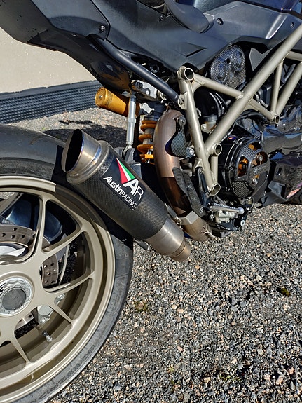 Ducati Streetfighter S 6 of 13