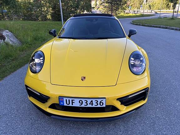 Porsche 911 11 of 30