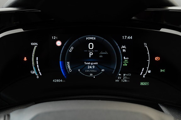 Lexus NX450h 26 of 30
