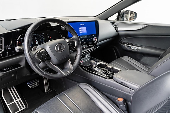 Lexus NX450h 14 of 30