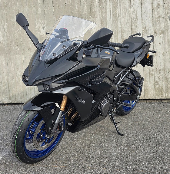 Suzuki GSX-S1000GT 3 of 4