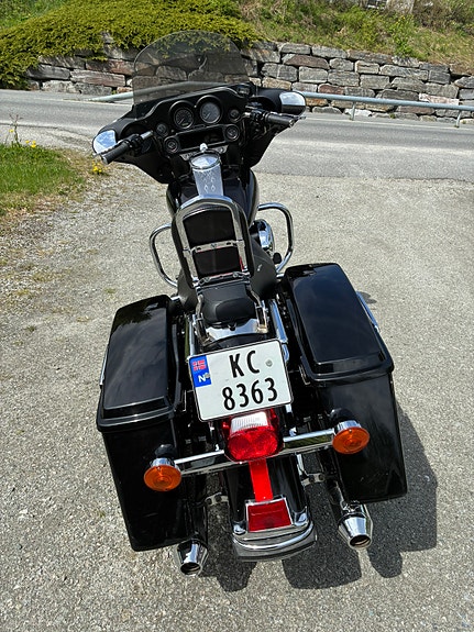 Harley-Davidson ELECTRA GLIDE 4 of 8
