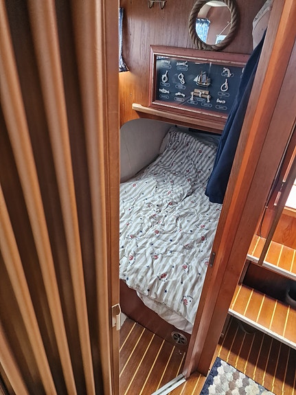 Windy 27cc Volvo penta aqad40b 5 of 5
