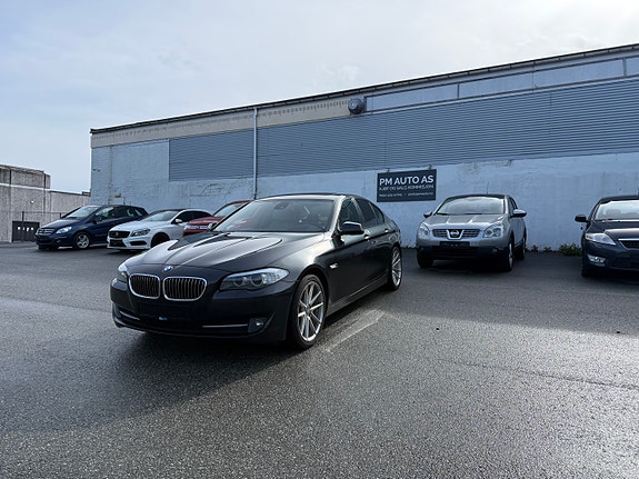 BMW 523i