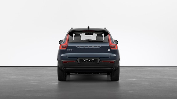 Volvo XC40 5 of 5
