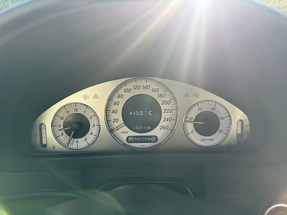 Mercedes-Benz CLK220 27 of 27