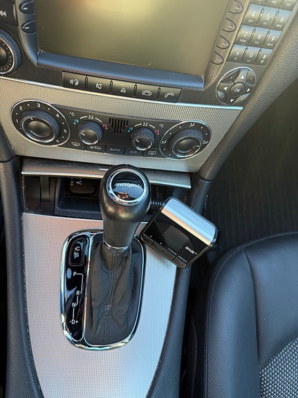 Mercedes-Benz CLK220 13 of 27