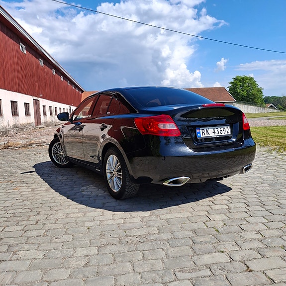 Suzuki Kizashi 7 of 30