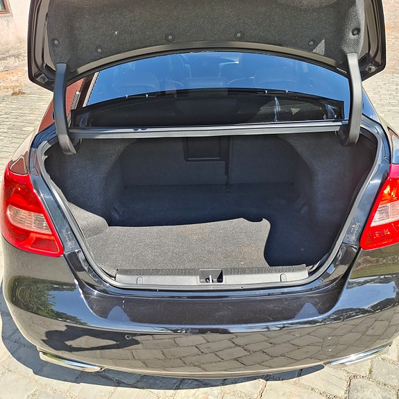 Suzuki Kizashi 29 of 30