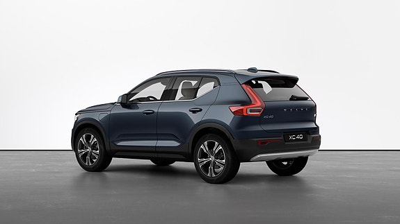 Volvo XC40 5 of 5