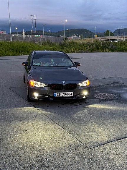 BMW 316i 7 of 12