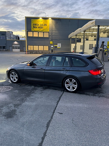 BMW 316i 10 of 12