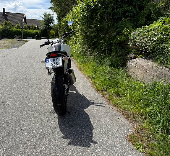 KTM 690 Duke 3 of 9