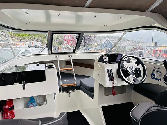 AMT 190 HT med Honda 100 hk plus tilhenger 13 of 22