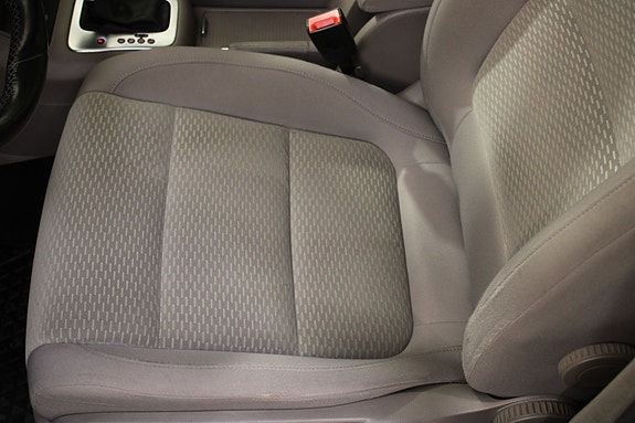 Volkswagen Golf Plus 26 of 30