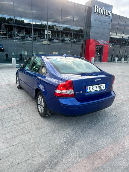 Volvo S40 4 of 5
