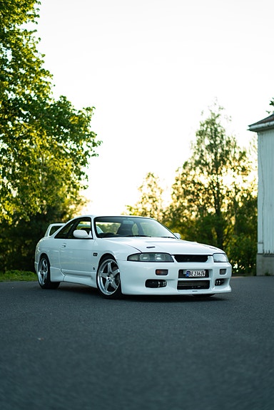 Nissan Skyline 25 of 30