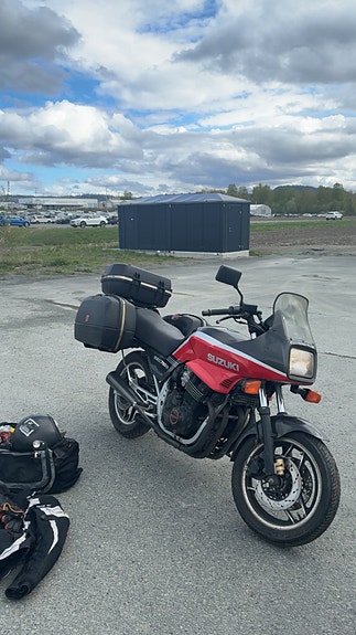 Suzuki GSX 750 ES 3 of 4