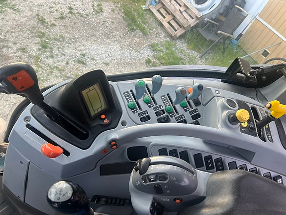 New Holland T6 175 30 of 30
