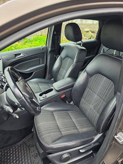 Mercedes-Benz B180 19 of 30