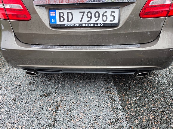 Mercedes-Benz B180 12 of 30
