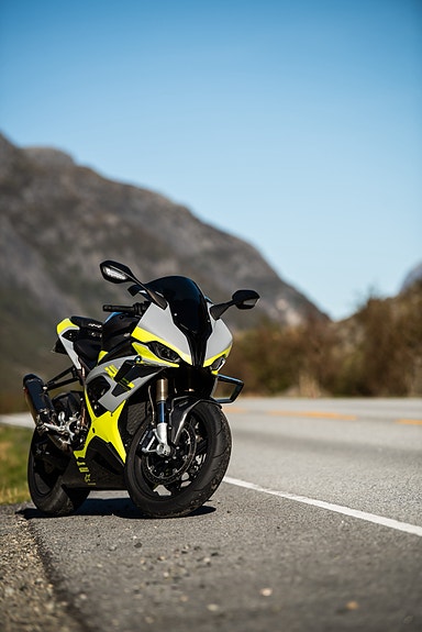 BMW S 1000 RR 2 of 9