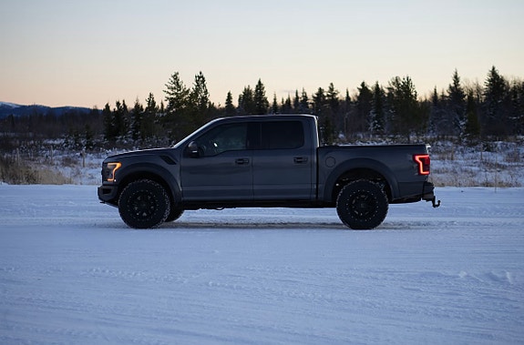 Ford F-150 3 of 5