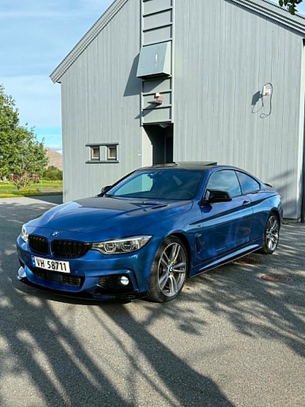 BMW 428i 3 of 5