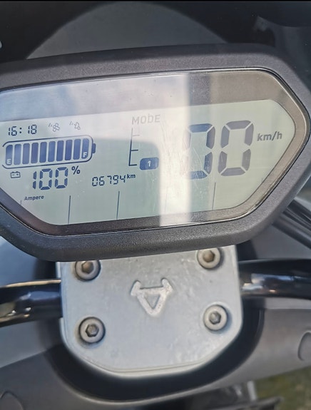 NIU NQi Sport 6 of 11