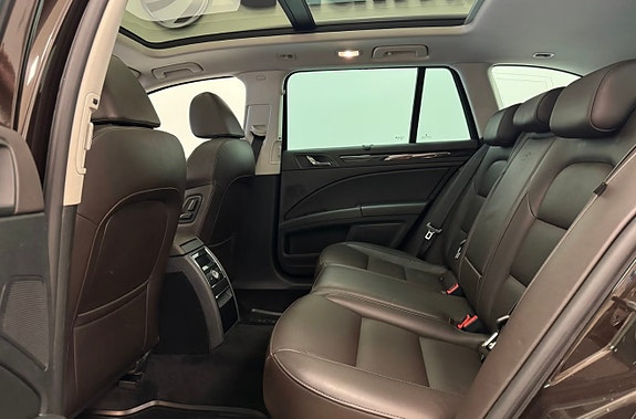 Skoda Superb 8 of 12