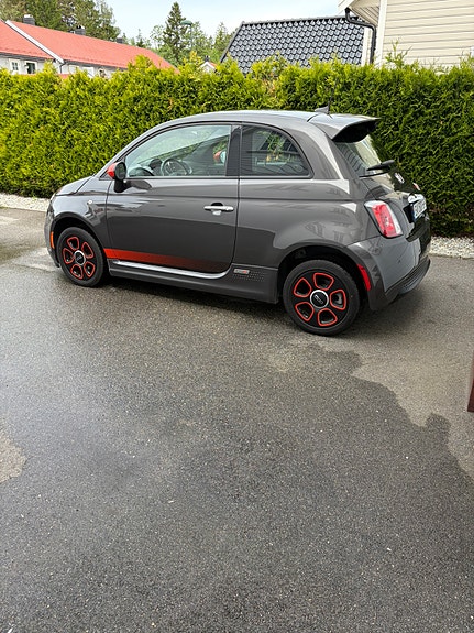 Fiat 500 2 of 5
