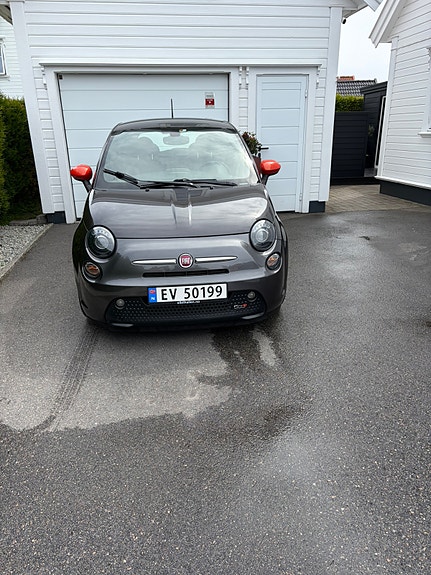 Fiat 500 3 of 5