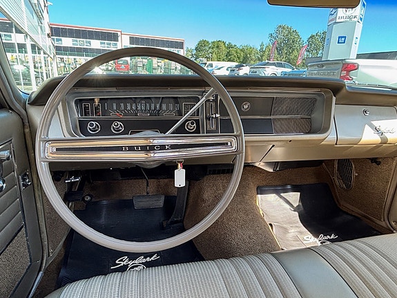 Buick Skylark 10 of 29