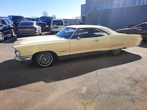 Pontiac Bonneville 7 of 30