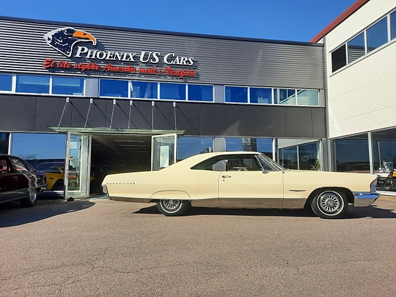 Pontiac Bonneville 2 of 5