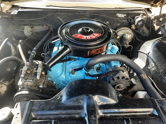 Pontiac Bonneville 28 of 30