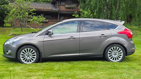 Ford Focus 8 of 30