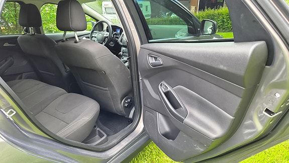 Ford Focus 27 of 30