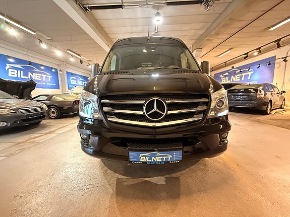 Mercedes-Benz Sprinter 2 of 30