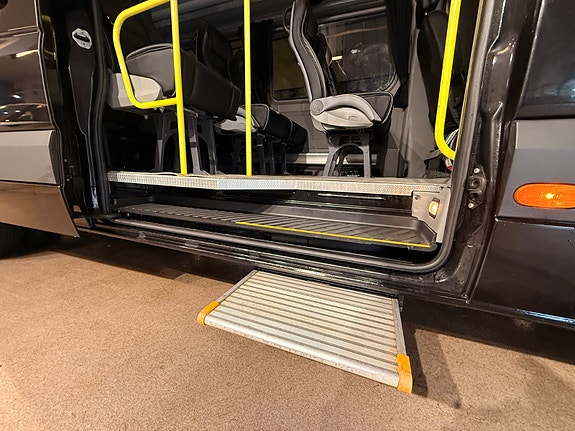 Mercedes-Benz Sprinter 12 of 30