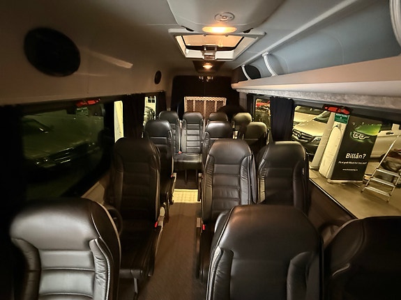 Mercedes-Benz Sprinter 14 of 30