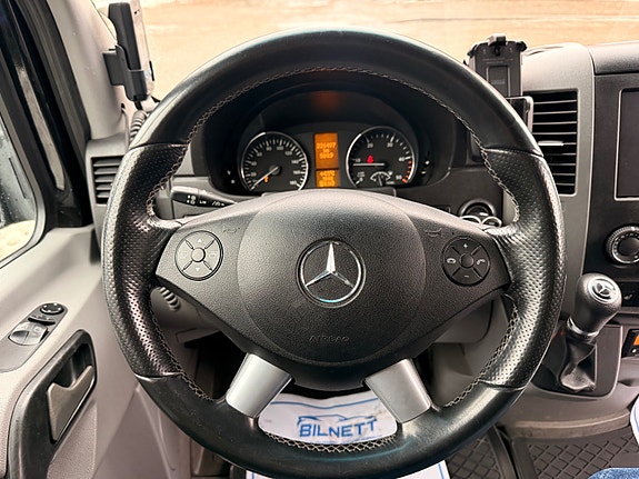 Mercedes-Benz Sprinter 24 of 30