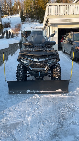CFMOTO CForce 625 Touring 10 of 17